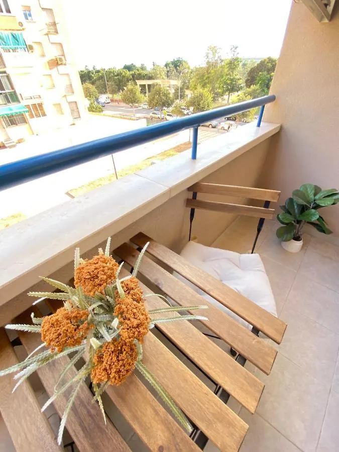 Sky Sea Holidays Parque De Huelin Apartment Malaga